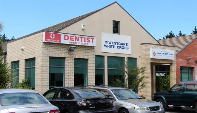 White Cross Dentist New Lynn building